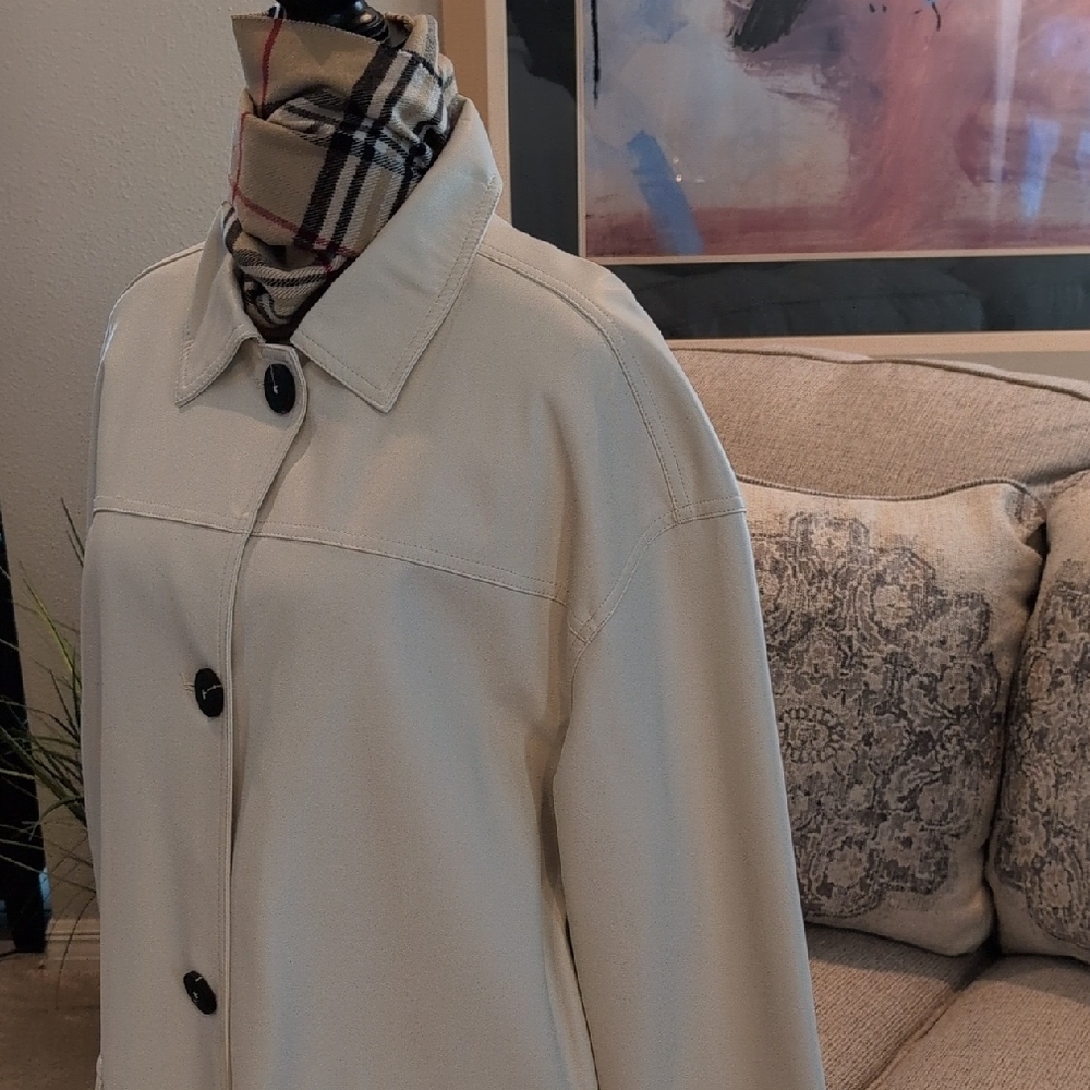 Oversized Cream Coat Faux Leather  with Black Buttons - Picture 5 of 12